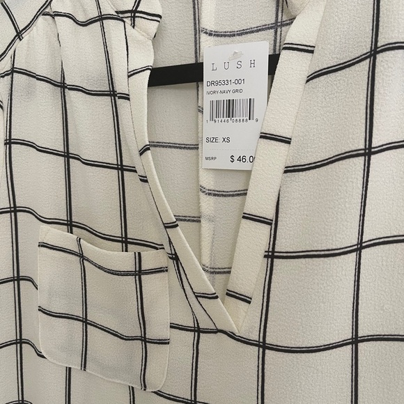 Lush Woman’s Dress - Picture 5 of 5